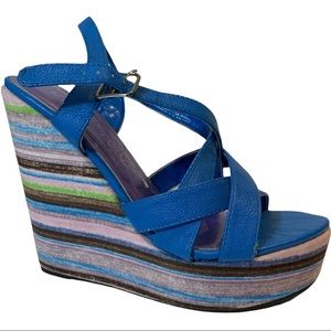 Kiss &Tell blue Striped platform shoes Size 7.5